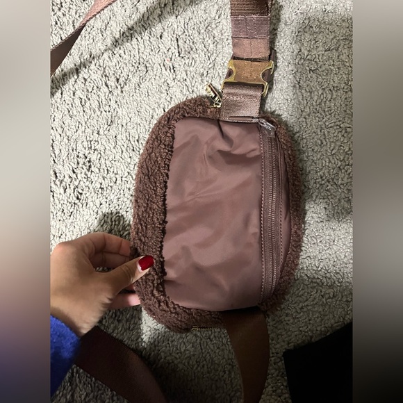 Lululemon Belt Bag - Picture 5 of 10